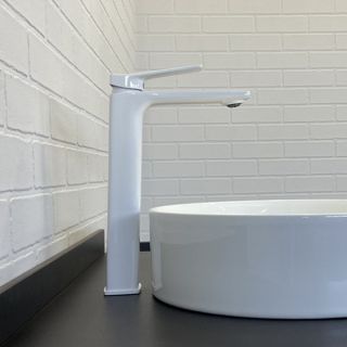 Смеситель для раковины Comforty белый FC018B-CKBT